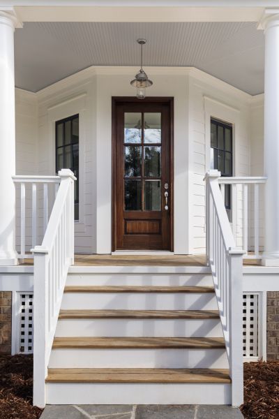 Cost of Stoop Railing Installation in Leander