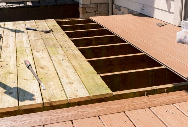 Cost of Deck Floor Replacement in Leander